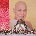 Dr.Dhairya Vallabh Maharaj: A Life Dedicated to Social Service and Spiritual Growth