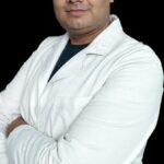 Heal Your Knees Naturally: Dr Pushpankar and his team at physiocare online