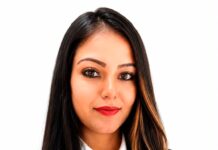 Empowering Thousands with Tarot, Healing, and Transformational Coaching